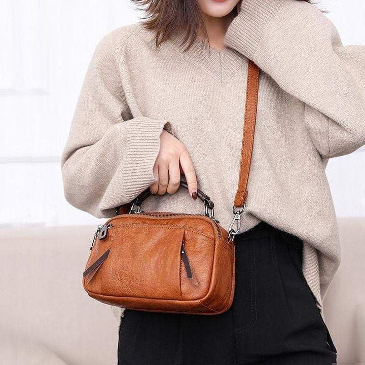 MULTI POCKETS SOFT LEATHER BAG
