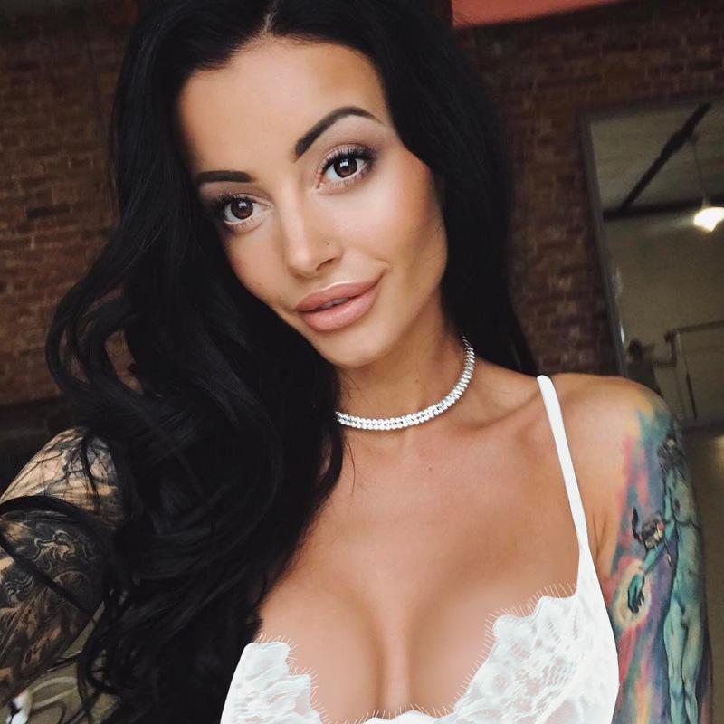 Hollow-Out Three-Piece Lingerie Set – Sexy Sheer Lace Erotic Bra Set Fabric Womenswear