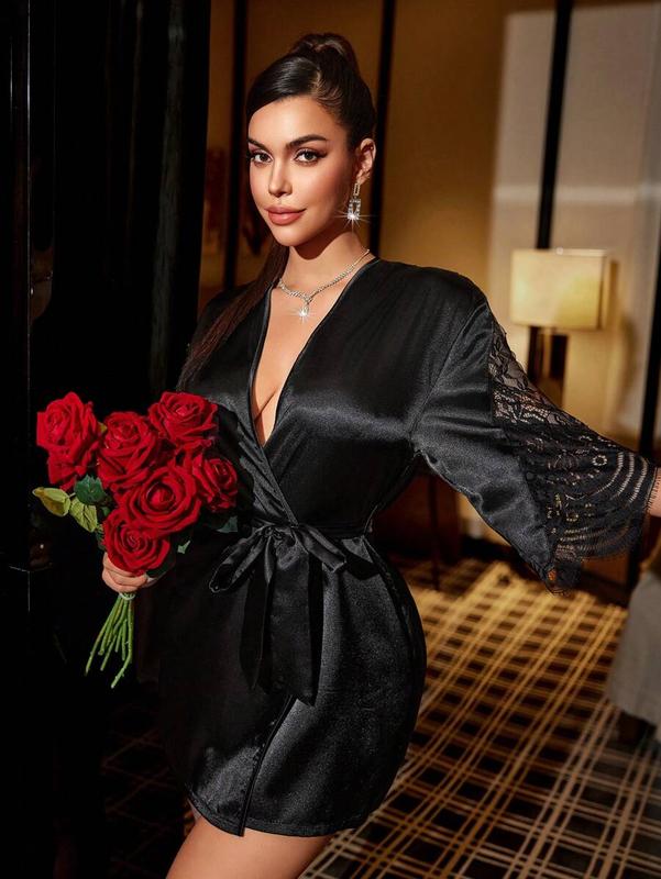 Lace Backless Kimono Robe, High-End Satin Comfortable Extremely Alluring Women Sleepwear Fabric Fit