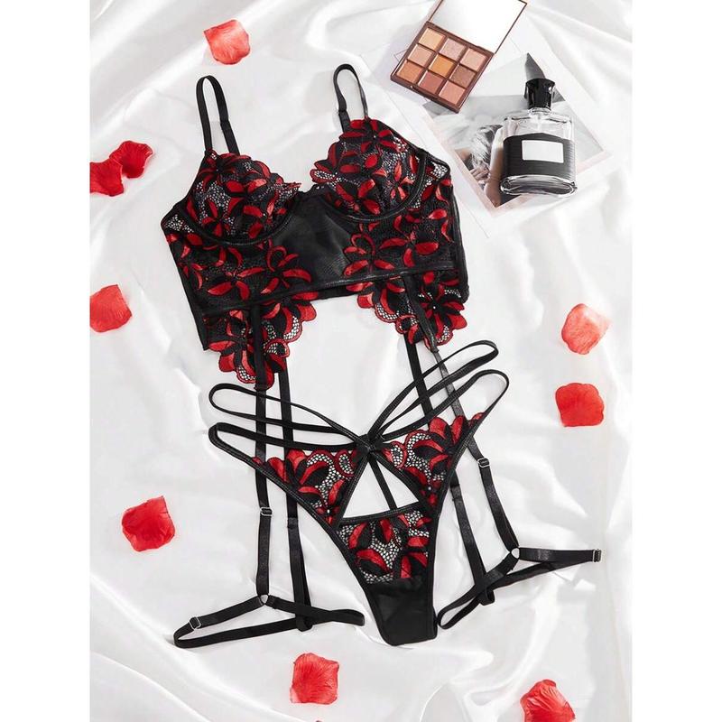 Women's Floral Lace Underwire Bra Polyester Lingerie Set for Bedroom Wear